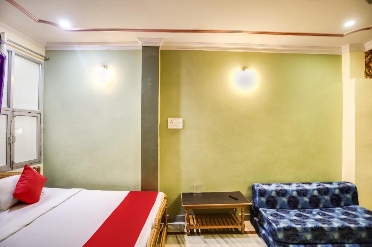 Spot On 45585 Hotel Aakash Ganga Varanasi Eksteriør billede