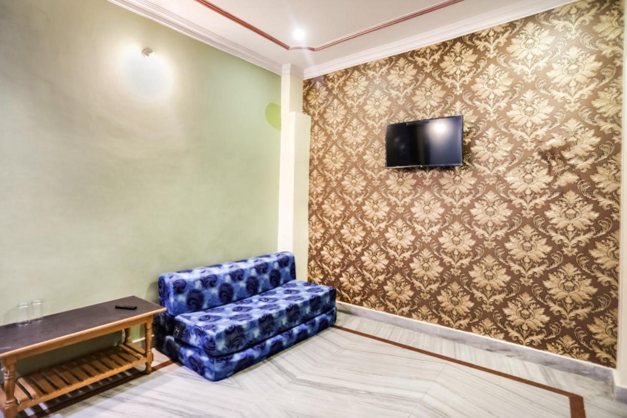 Spot On 45585 Hotel Aakash Ganga Varanasi Eksteriør billede