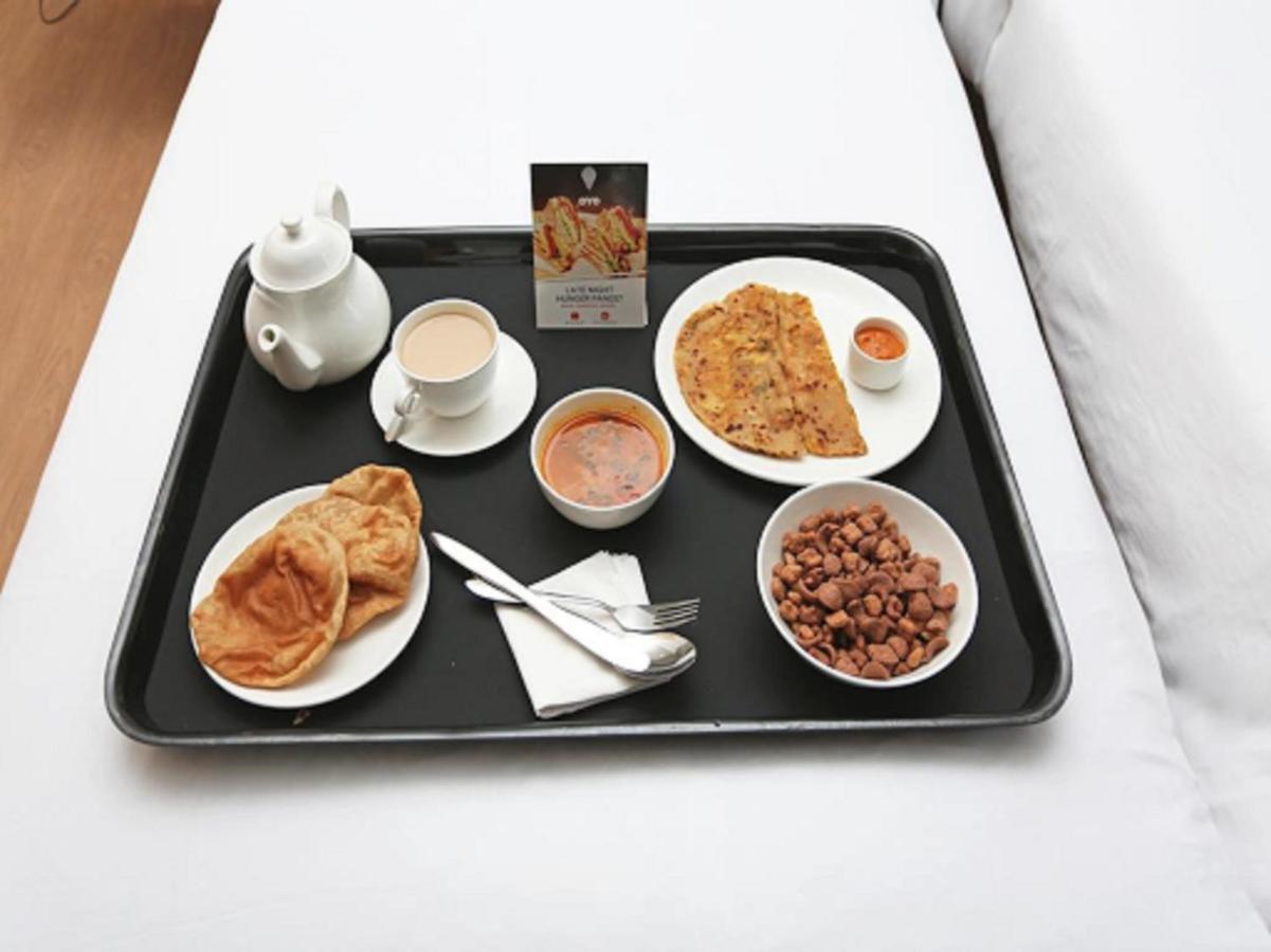 Spot On 45585 Hotel Aakash Ganga Varanasi Eksteriør billede