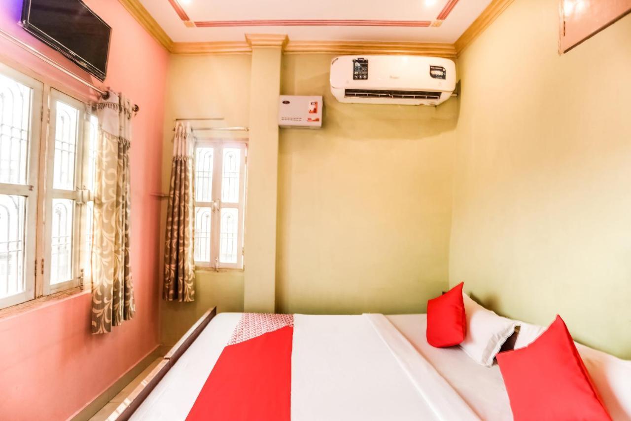 Spot On 45585 Hotel Aakash Ganga Varanasi Eksteriør billede