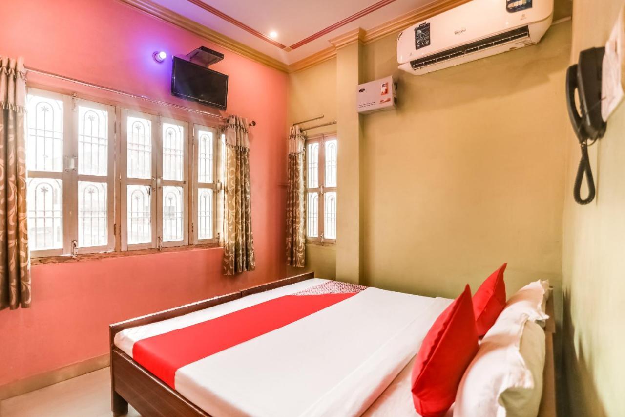 Spot On 45585 Hotel Aakash Ganga Varanasi Eksteriør billede